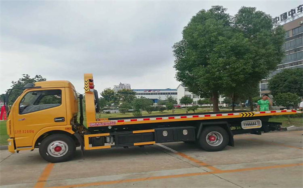 喀什定远24小时拖车救援电话号码，定远道路救援公司怎么收费的